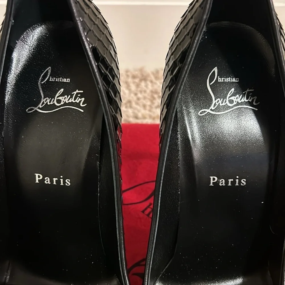 LIKE NEW AUTHENTIC LOUBOUTIN KATE 100 - PATENT BIRD Heels 👠 - Picture 4 of 13